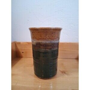 Studio ART POTTERY TUMBLER Cup Vase SIGNED North Bay ? 5.5" Earth Tones